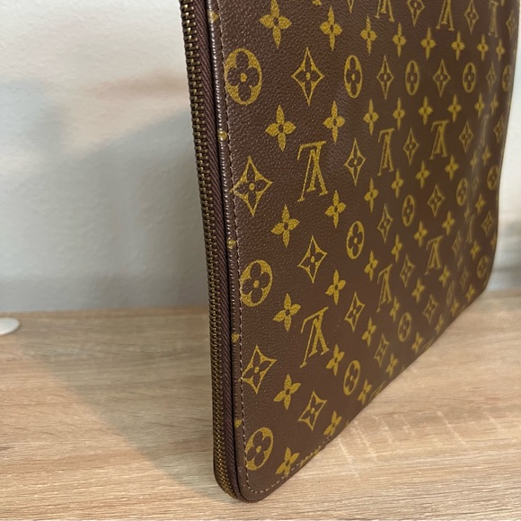 Authentic Louis Vuitton documents case bag❤️ - Picture 6 of 11